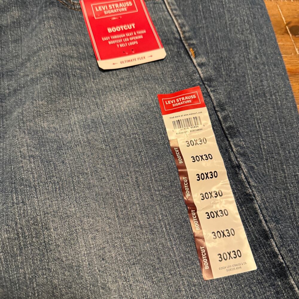 LEVI STRAUSS Signature Bootcut Jeans 30x30 NWT New Blue Jean Men’s Casual Work - Picture 3 of 11